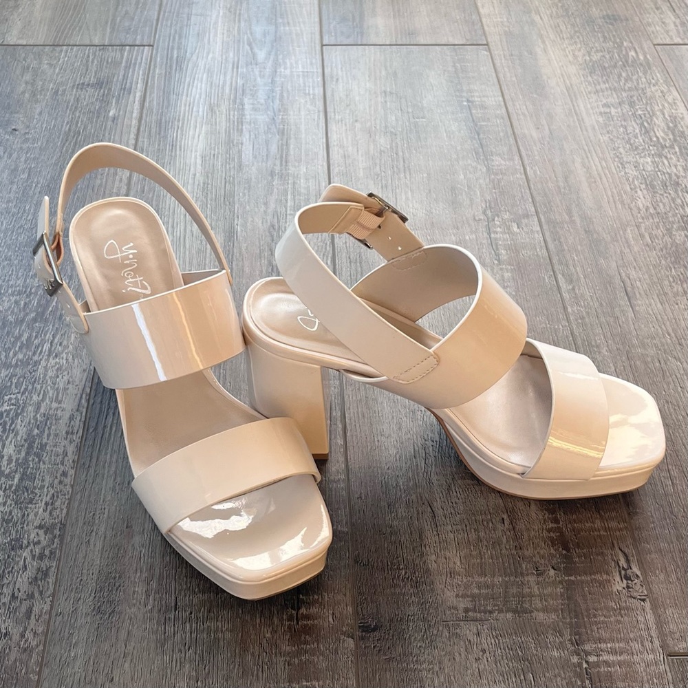 Light cream strap oh heels